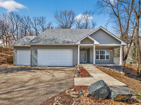 13593 Embry Way , Apple Valley, MN 55124