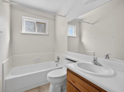 8560 Jester Ct, Elk Grove, CA 95624 Photo