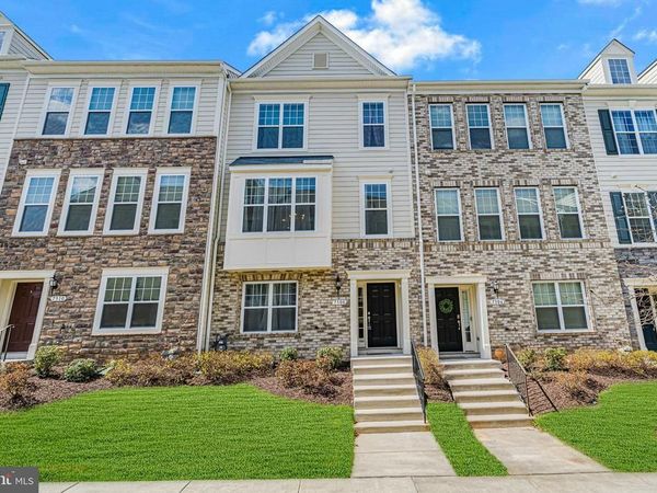 7308 WOOD POND CIRCLE, LANHAM, MD 20706