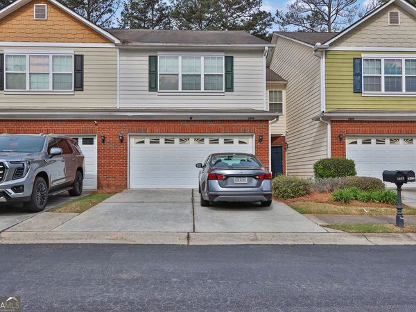 1090 Treymont Lane, Lawrenceville, GA 30045