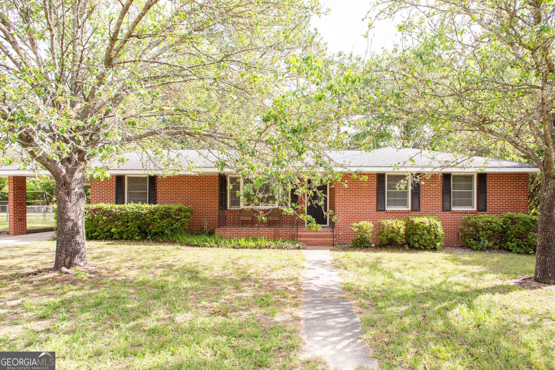 1305 Morningside Drive, Waycross, GA 31501 Main Photo