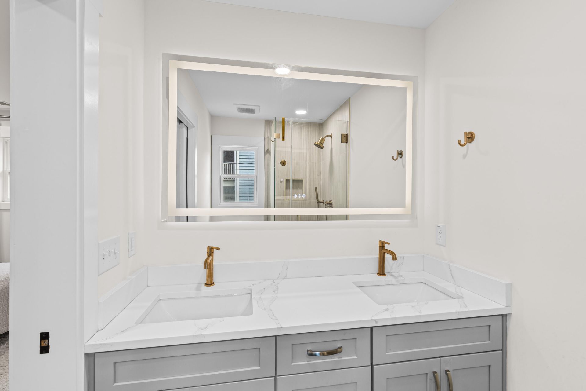 16 Amherst Street Photo 15