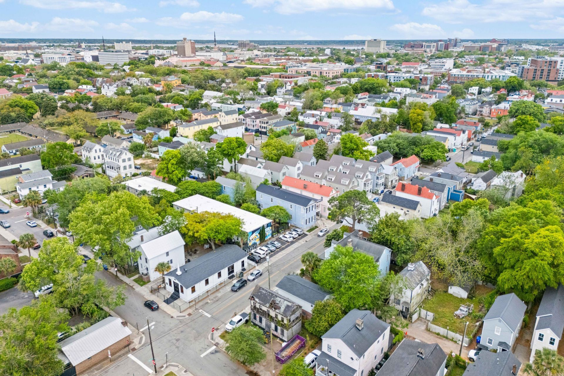 16 Amherst Street Photo 21