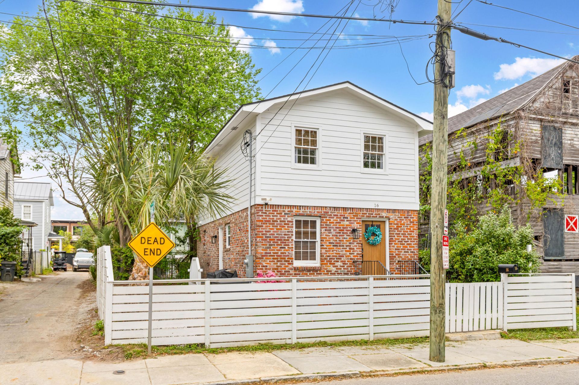 16 Amherst Street Photo 22