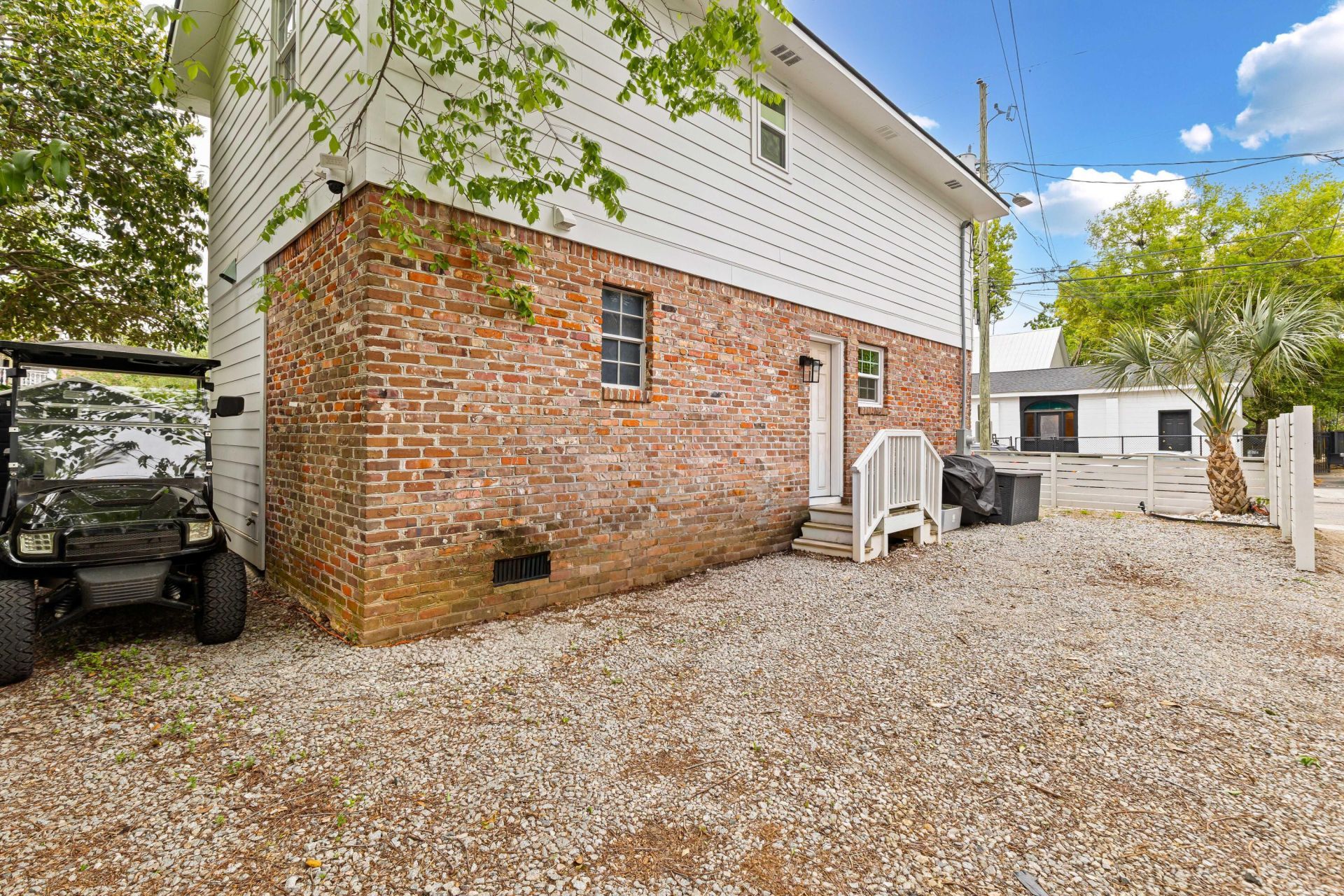 16 Amherst Street Photo 23