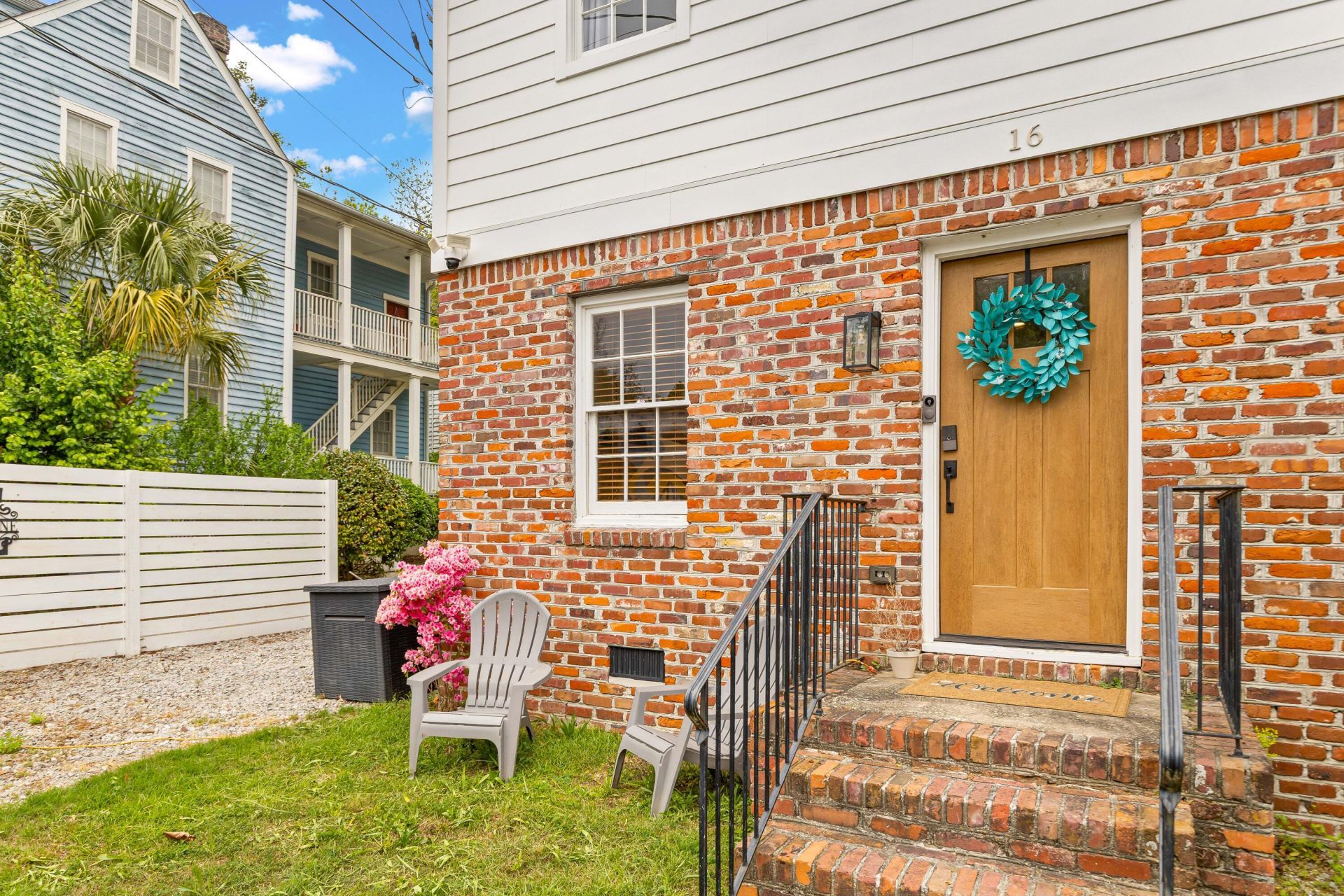 16 Amherst Street Photo 24