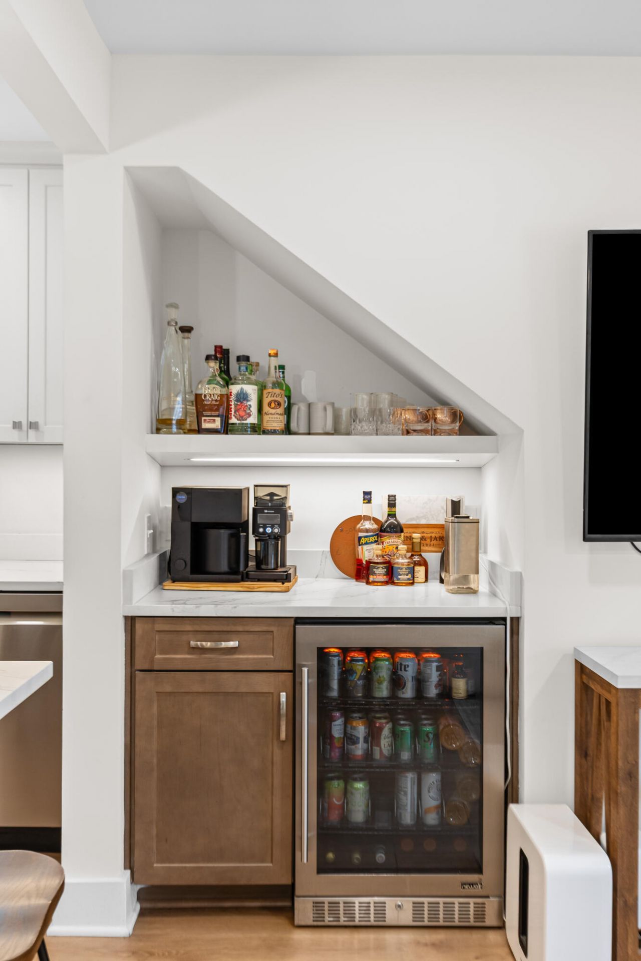 16 Amherst Street Photo 5