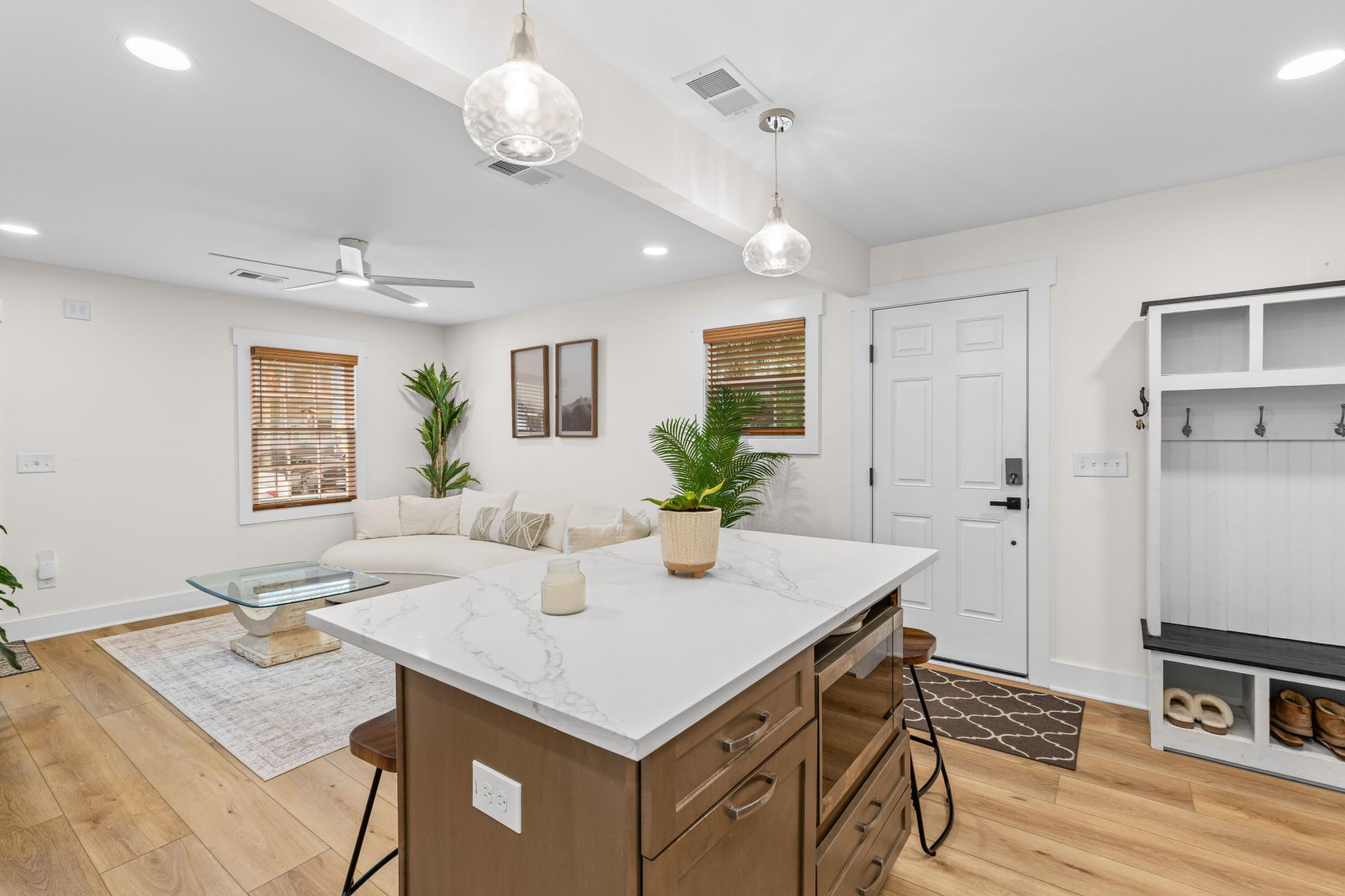 16 Amherst Street Photo 6