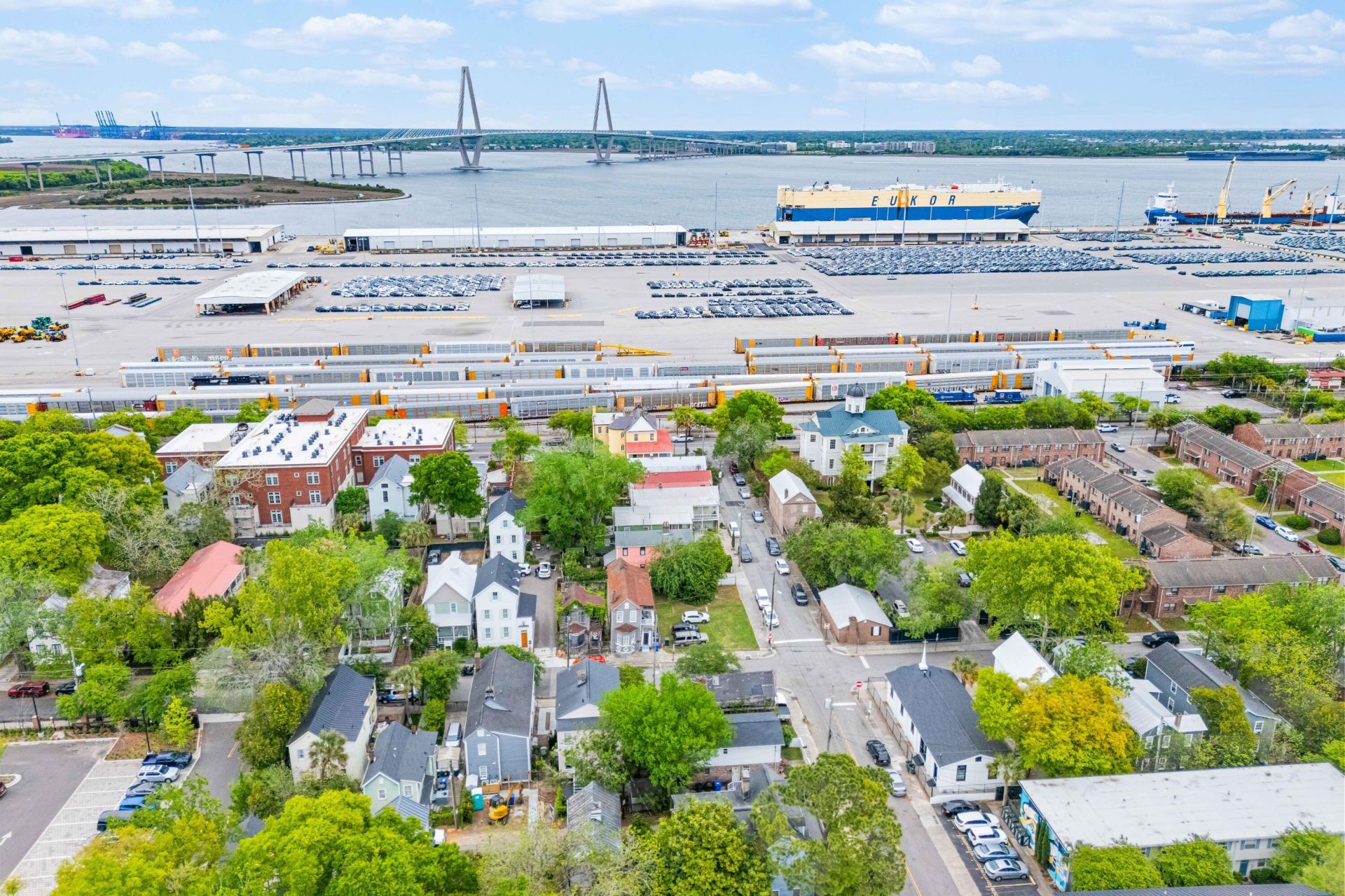 16 Amherst Street Photo 8