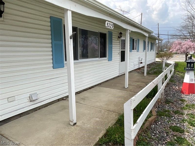 5229 Devon Drive , Vermilion, OH 44089 Photo 2