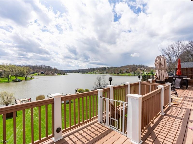 376 E Mohawk Drive, Malvern, OH 44644 Photo 19