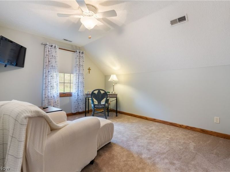 376 E Mohawk Drive, Malvern, OH 44644 Photo 25