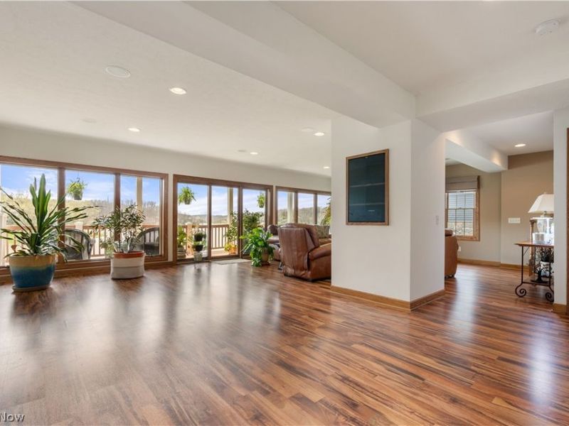 376 E Mohawk Drive, Malvern, OH 44644 Photo 27