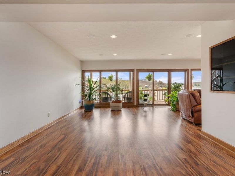 376 E Mohawk Drive, Malvern, OH 44644 Photo 29