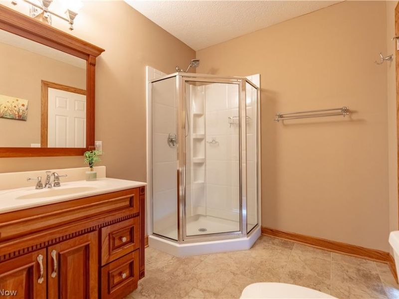 376 E Mohawk Drive, Malvern, OH 44644 Photo 30