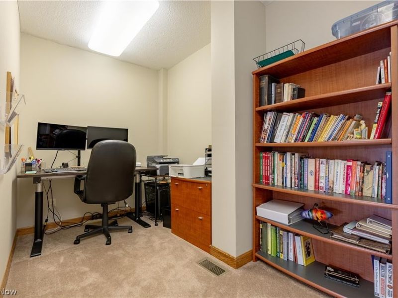 376 E Mohawk Drive, Malvern, OH 44644 Photo 32