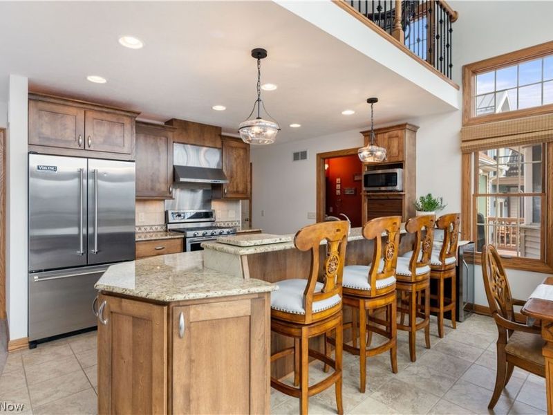 376 E Mohawk Drive, Malvern, OH 44644 Photo 8