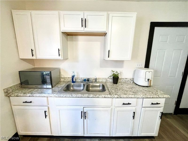 4032 E 142nd Street , Cleveland, OH 44128 Photo 8