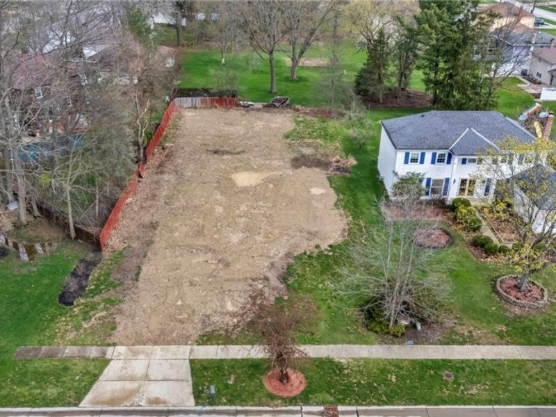 20792 Sandalwood Lane , Strongsville, OH 44149 Photo 2