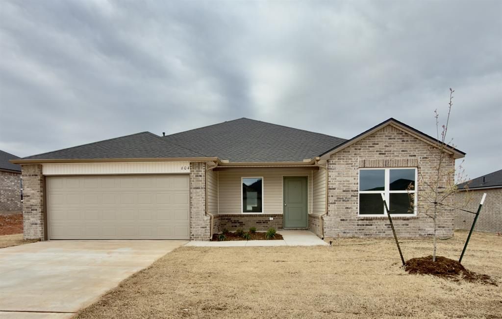 604 Hillsboro Drive, Noble, OK 73068 Main Photo