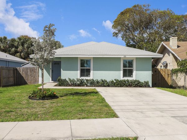 3121 Pinewood Avenue, West Palm Beach, FL 33407