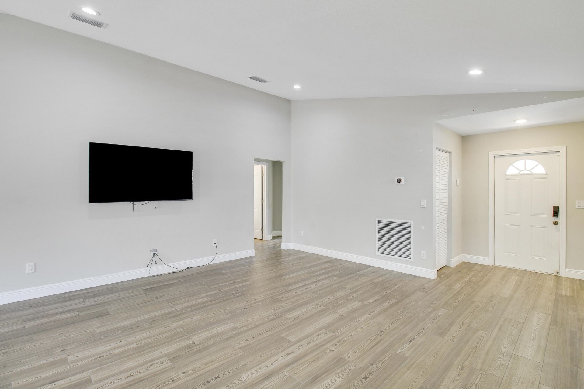 3121 Pinewood Avenue, West Palm Beach, FL 33407 Photo