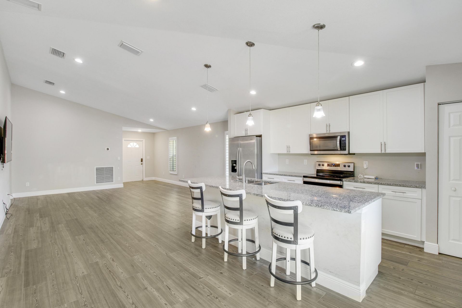 3121 Pinewood Avenue, West Palm Beach, FL 33407 Photo