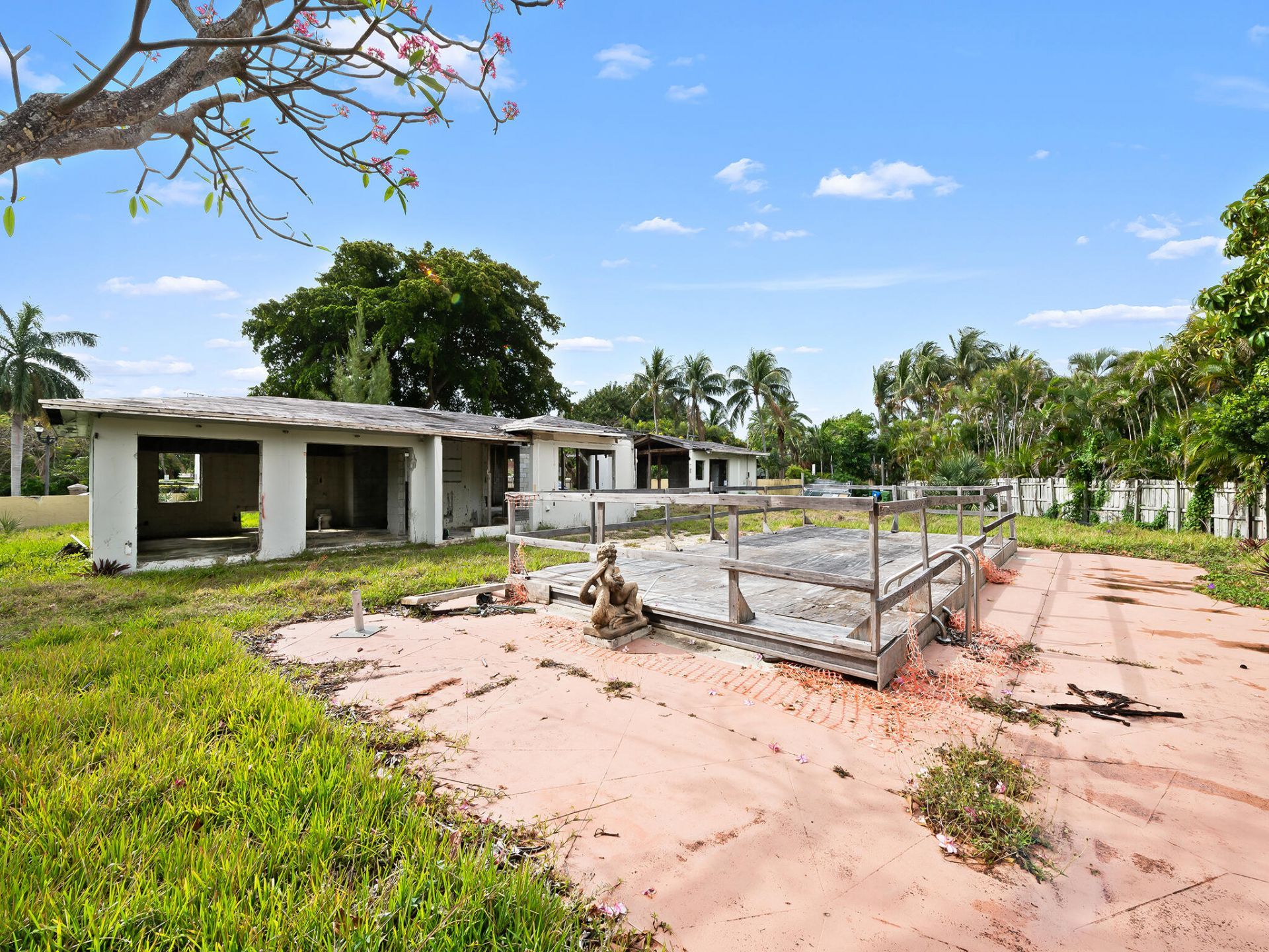 2681 Harbor Beach Parkway, Fort Lauderdale, FL 33316 Photo