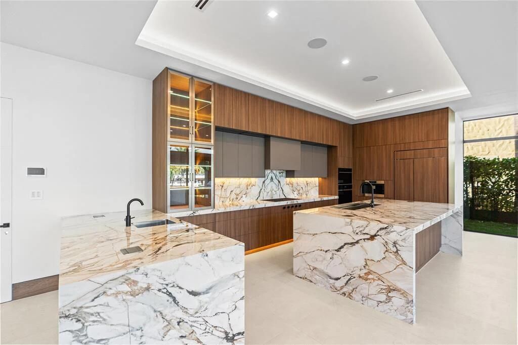 2441 NE 48th Court, Lighthouse Point, FL 33064 Photo