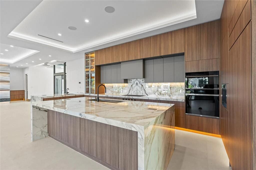 2441 NE 48th Court, Lighthouse Point, FL 33064 Photo