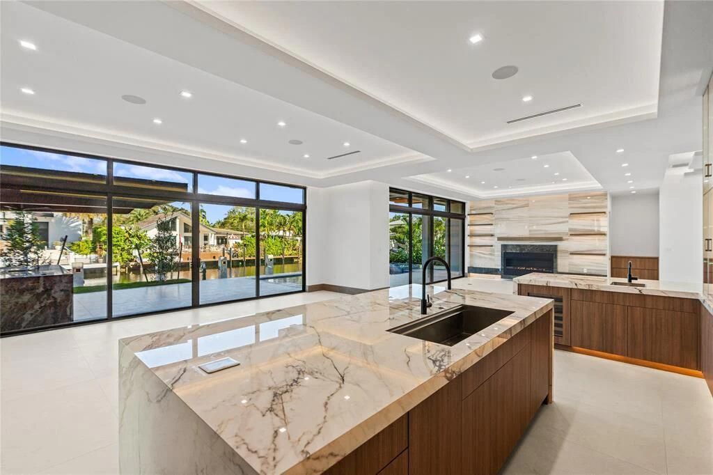 2441 NE 48th Court, Lighthouse Point, FL 33064 Photo