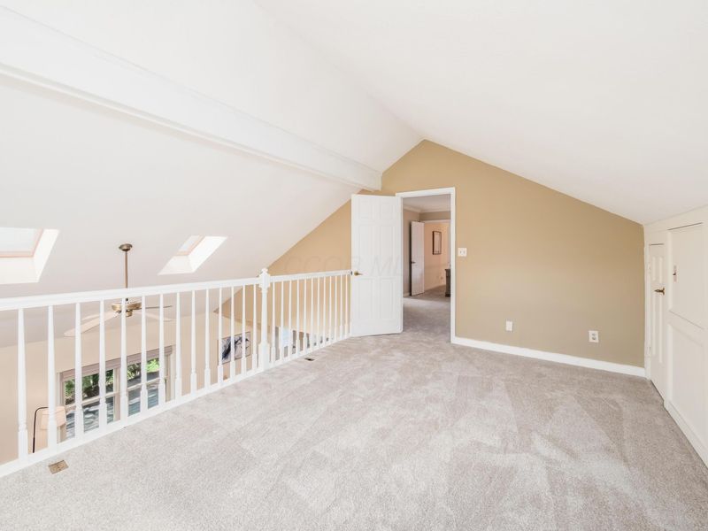 327 Whetstone Drive W, Powell, OH 43065 Photo 25