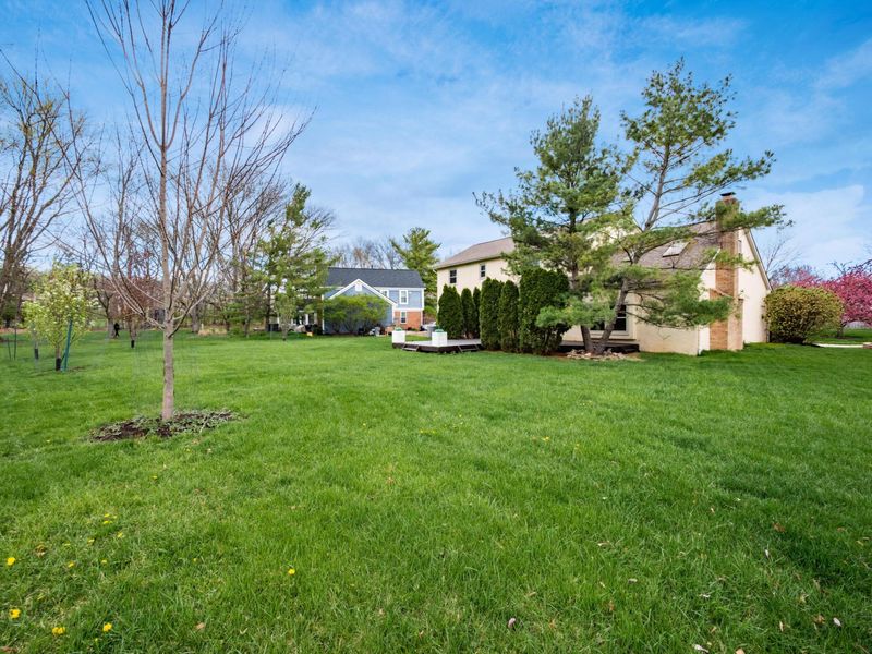 327 Whetstone Drive W, Powell, OH 43065 Photo 31