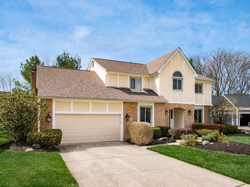 327 Whetstone Drive W, Powell, OH 43065 Photo 33