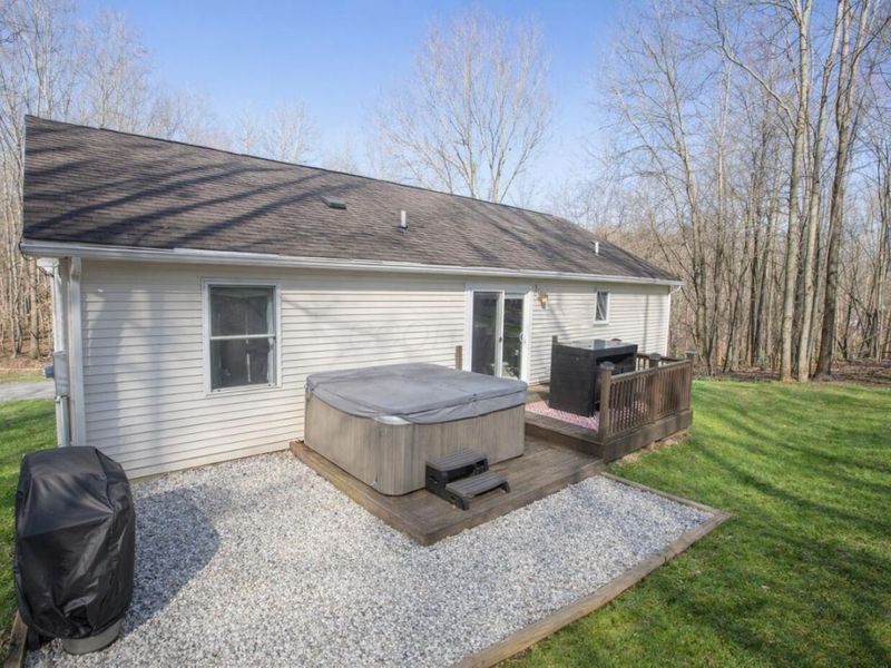 639 Daffodil Drive, Howard, OH 43028 Photo 14