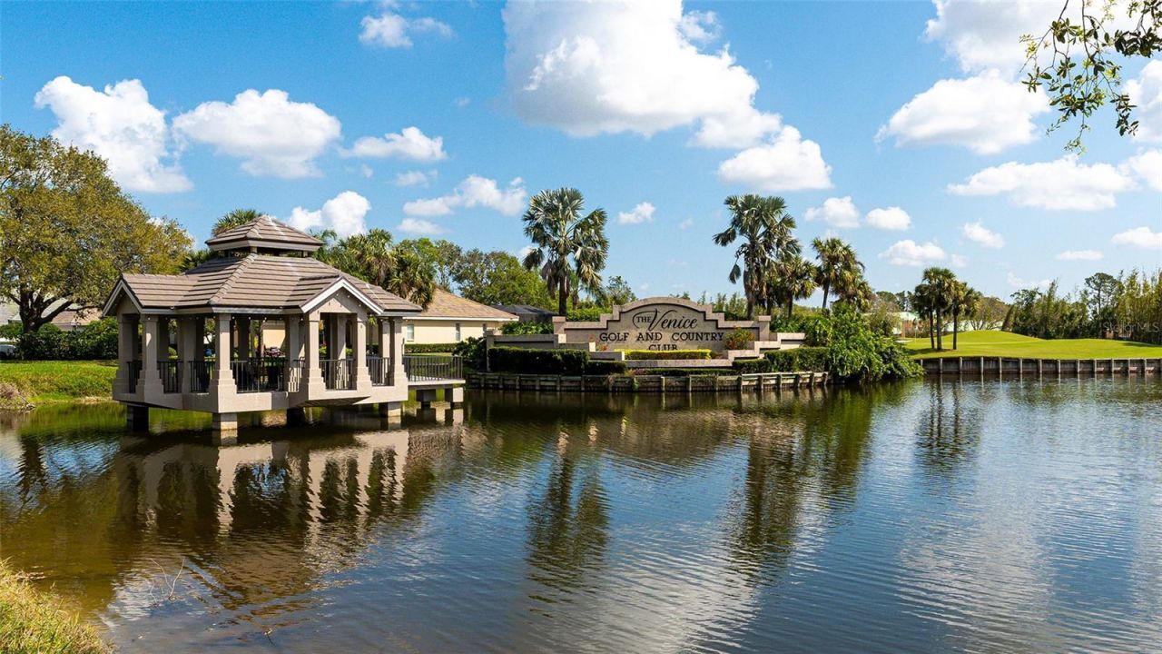 533 Fallbrook Drive, Venice, FL 34292 Photo