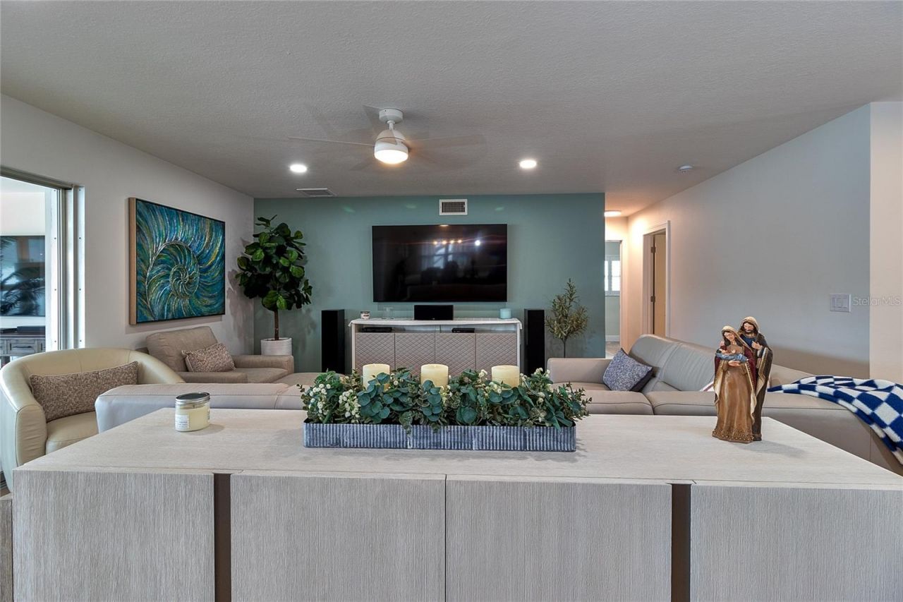 4331 Harbor Hills Drive , Largo, FL 33770 Photo