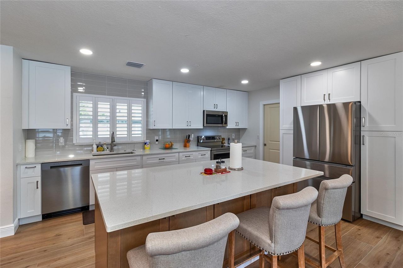 4331 Harbor Hills Drive , Largo, FL 33770 Photo