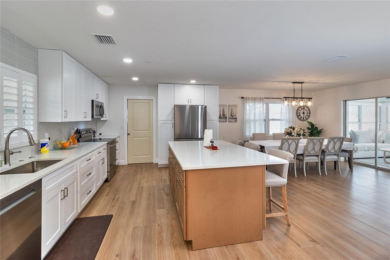 4331 Harbor Hills Drive , Largo, FL 33770 Photo