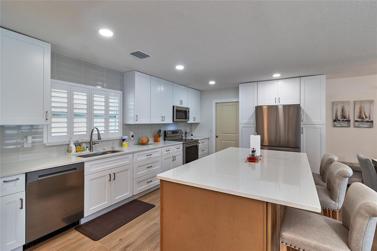 4331 Harbor Hills Drive , Largo, FL 33770 Photo