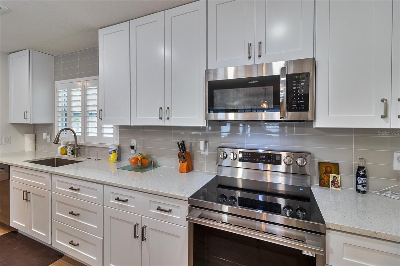 4331 Harbor Hills Drive , Largo, FL 33770 Photo