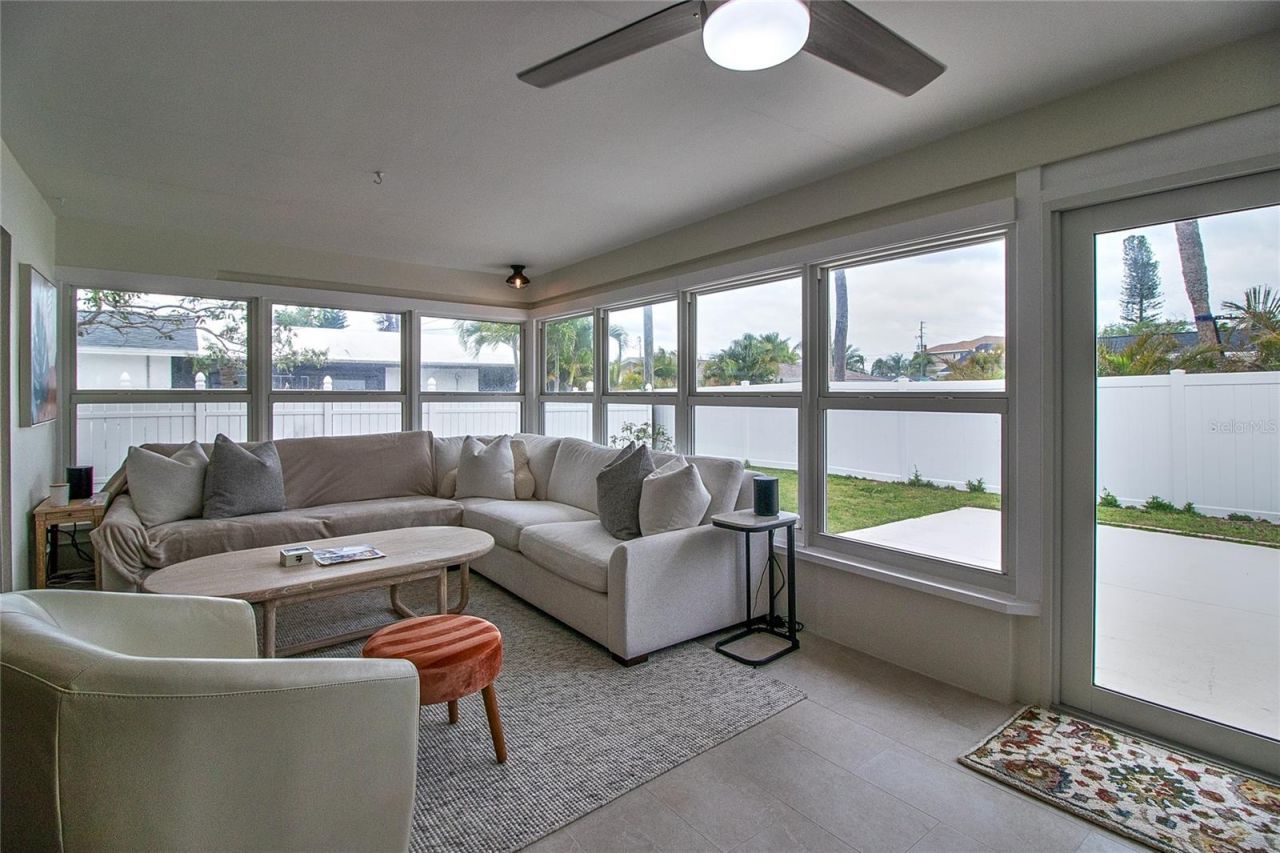 4331 Harbor Hills Drive , Largo, FL 33770 Photo