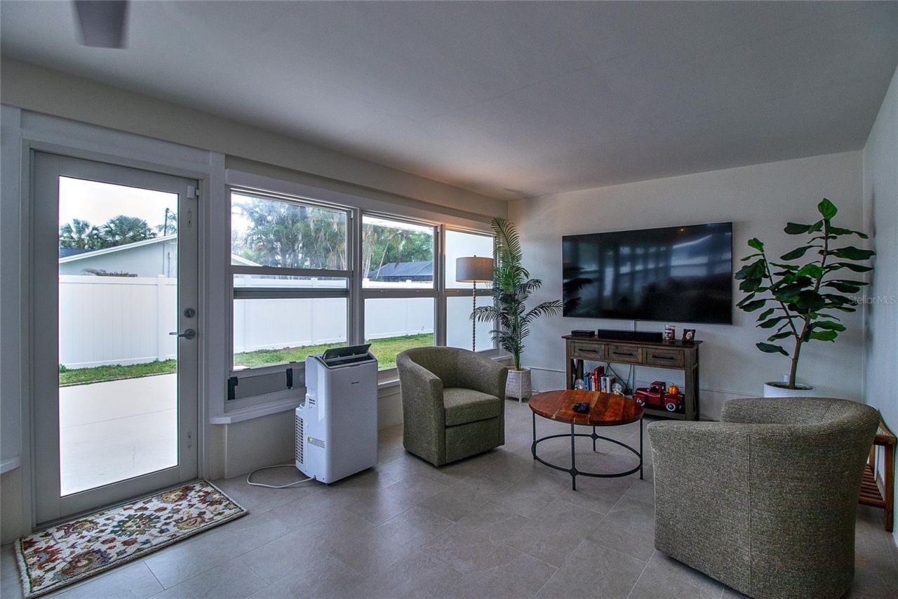 4331 Harbor Hills Drive , Largo, FL 33770 Photo