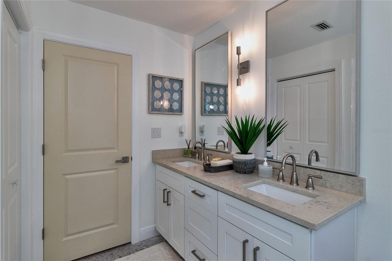 4331 Harbor Hills Drive , Largo, FL 33770 Photo