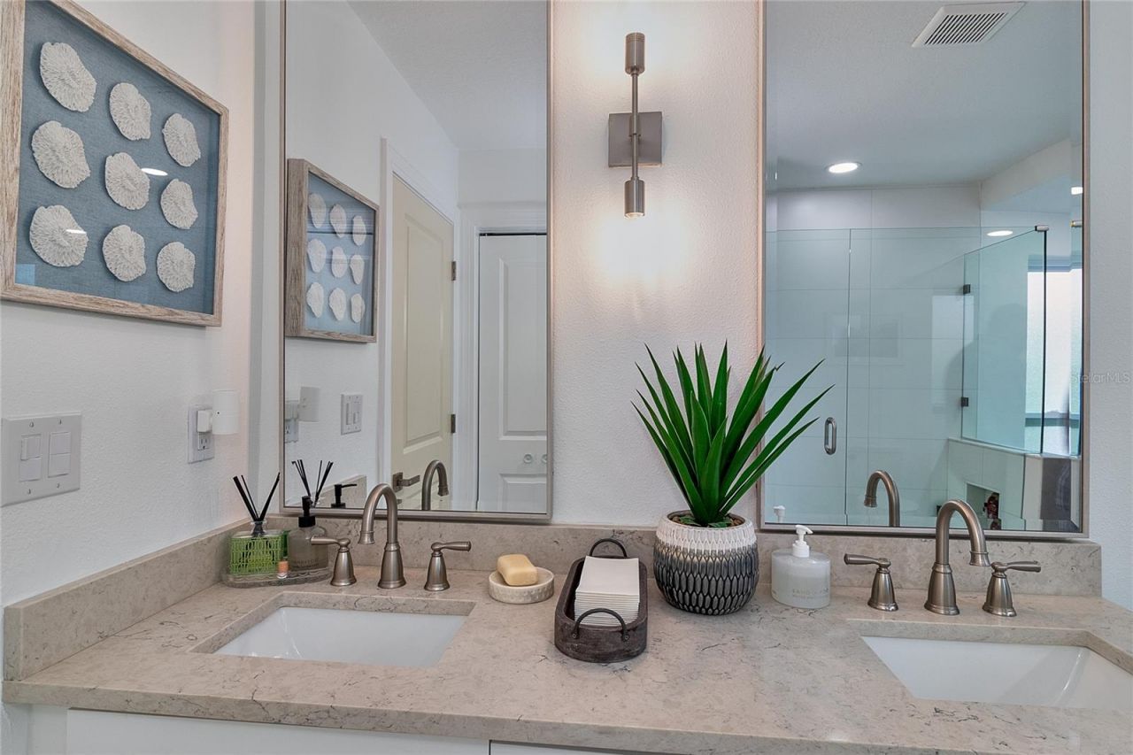 4331 Harbor Hills Drive , Largo, FL 33770 Photo