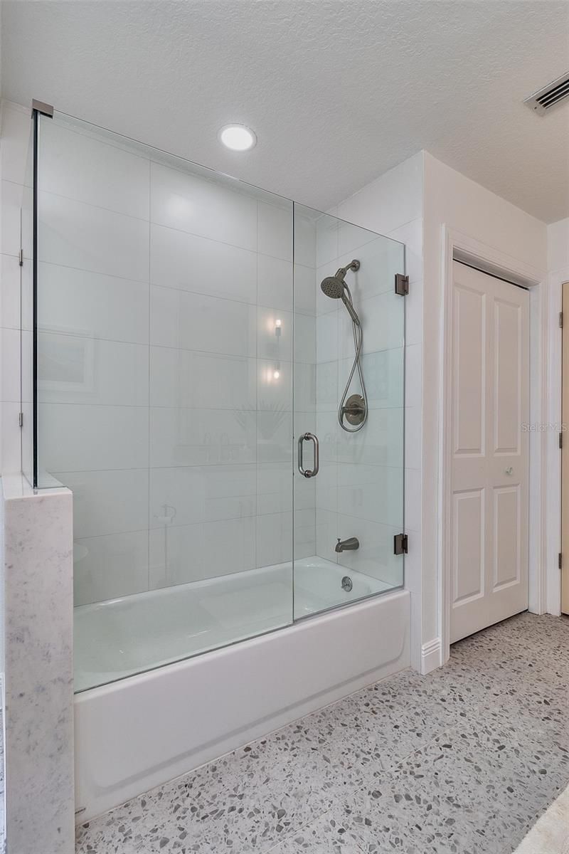 4331 Harbor Hills Drive , Largo, FL 33770 Photo