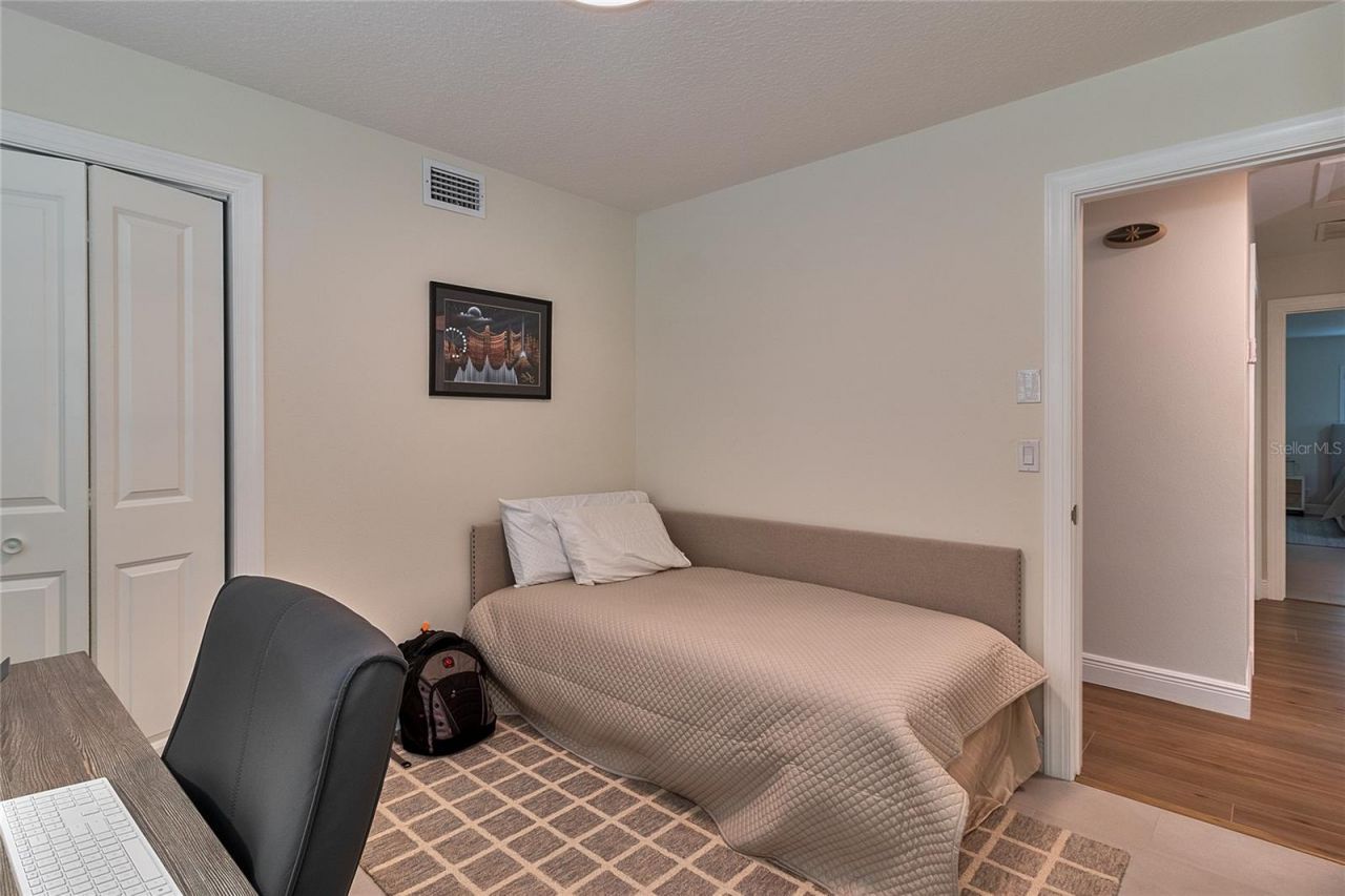 4331 Harbor Hills Drive , Largo, FL 33770 Photo