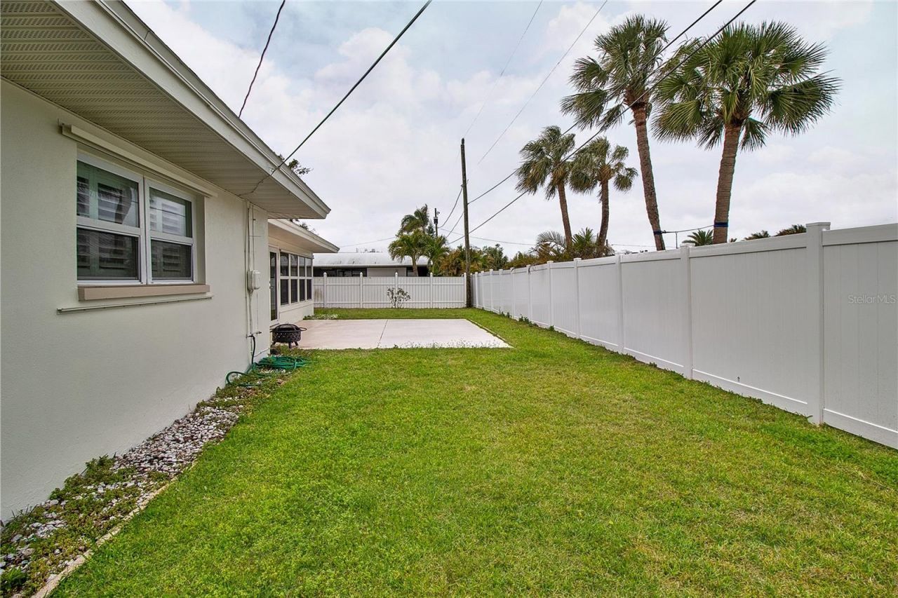 4331 Harbor Hills Drive , Largo, FL 33770 Photo