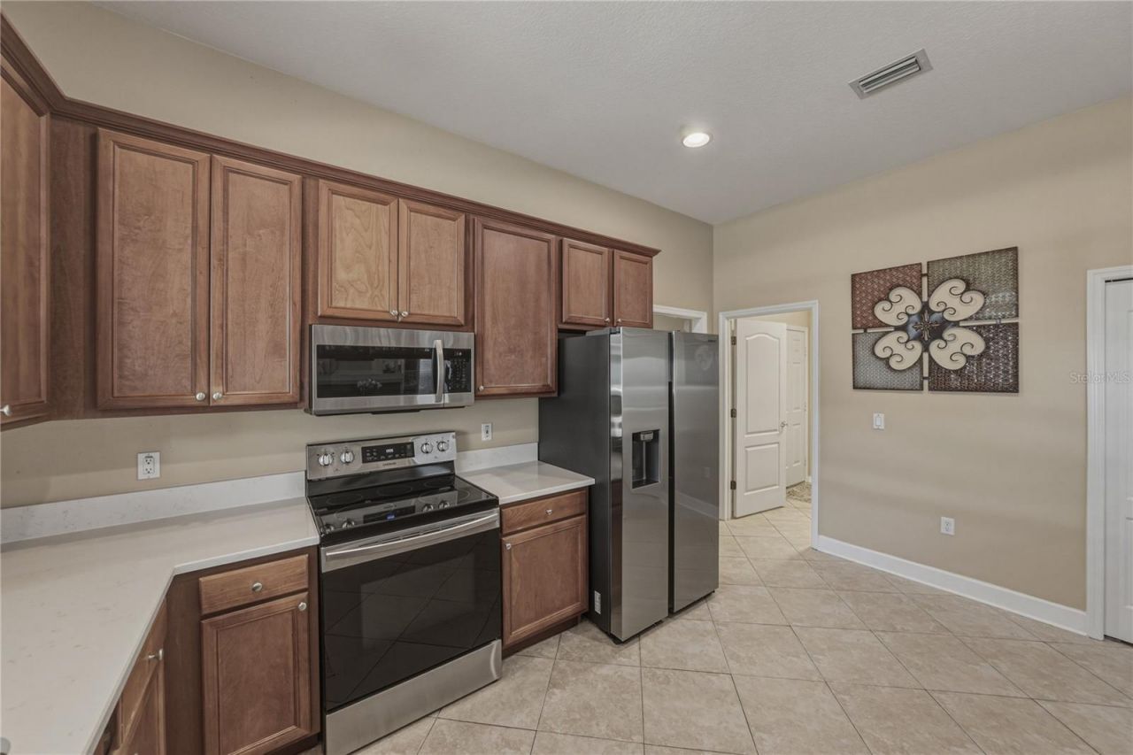 5104 Whispering Leaf Trail, Valrico, FL 33596 Photo