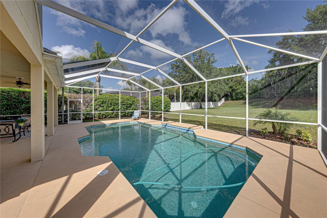 5104 Whispering Leaf Trail, Valrico, FL 33596 Photo